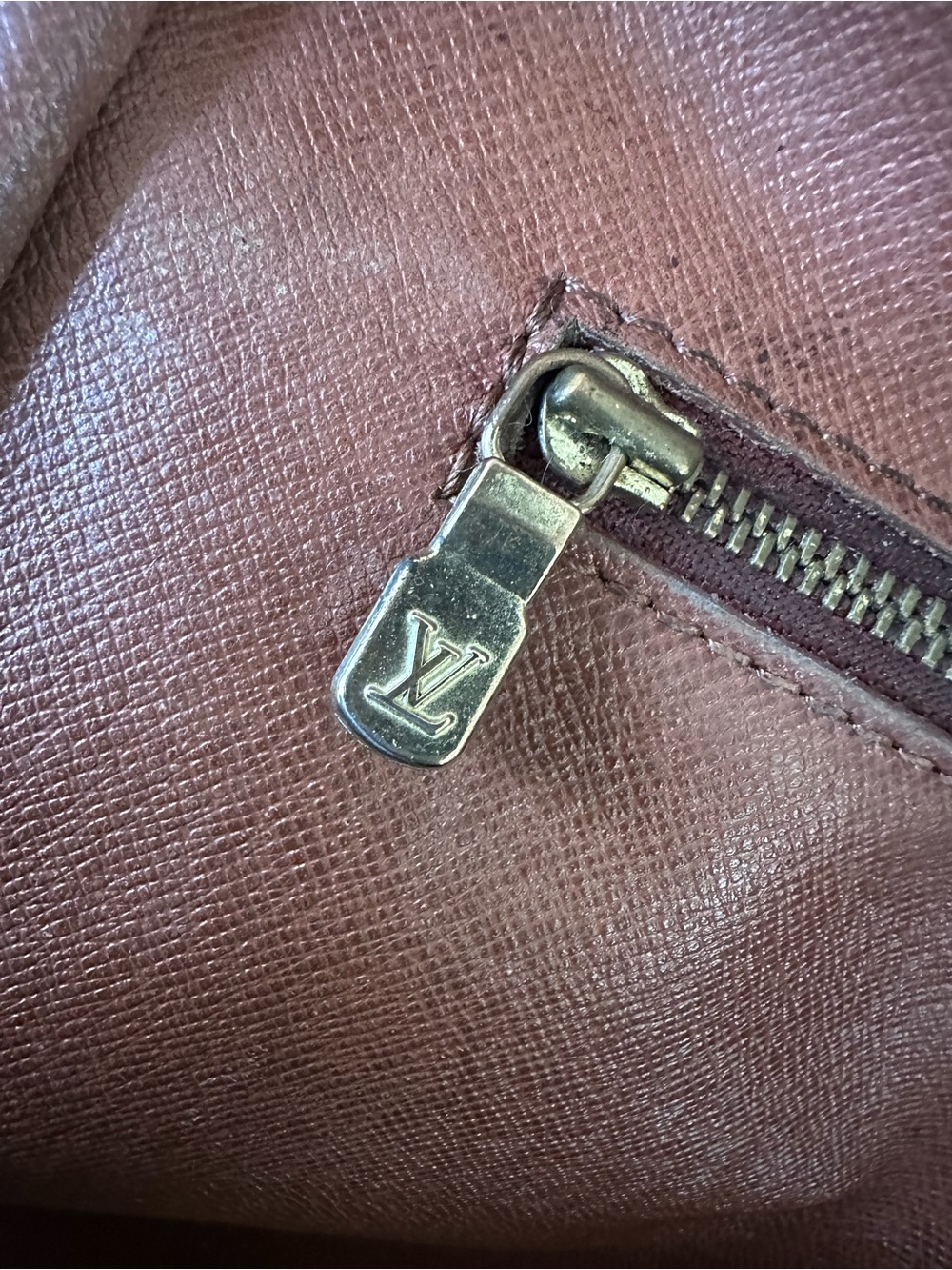 Vintage Louis Vuitton Brown Monogram
Porte Documents Voyage - Picture 10 of 16